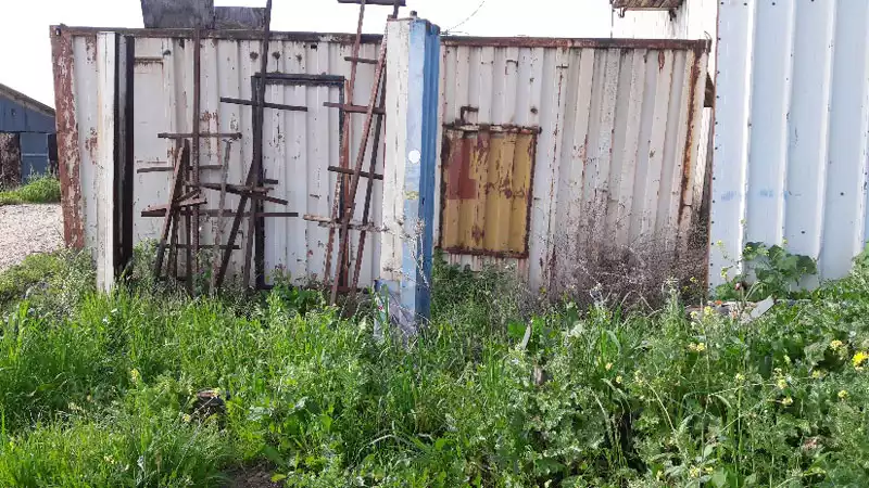 קונטיינרים"