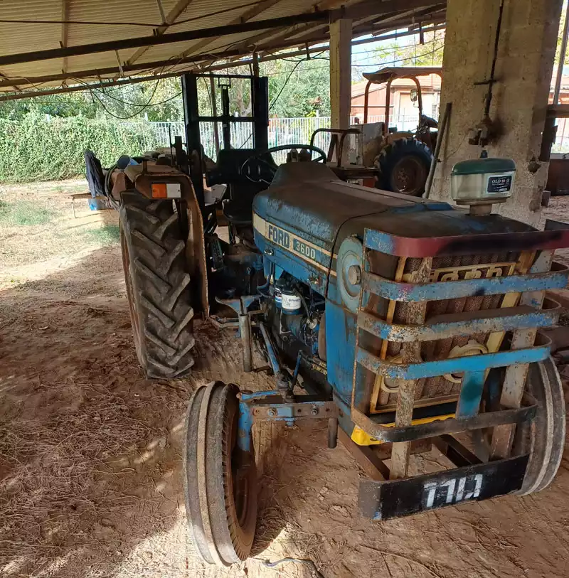 טרקטור פורד 3600