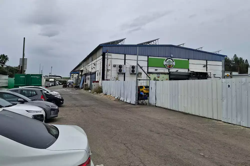 מבנה חקלאי 1300 מ''ר