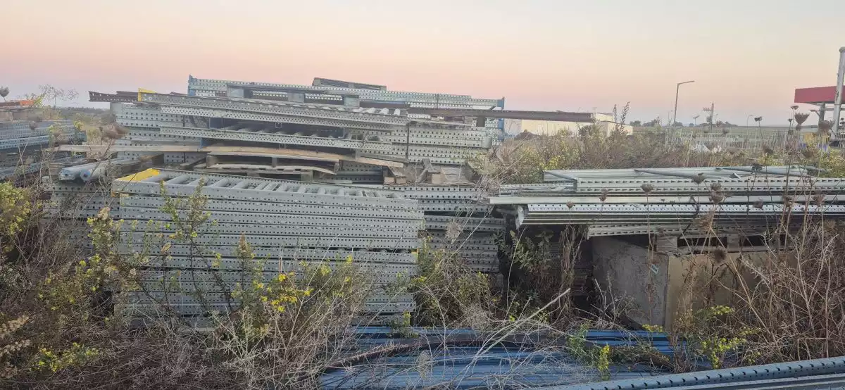 מדפי תעשיה למשטחים