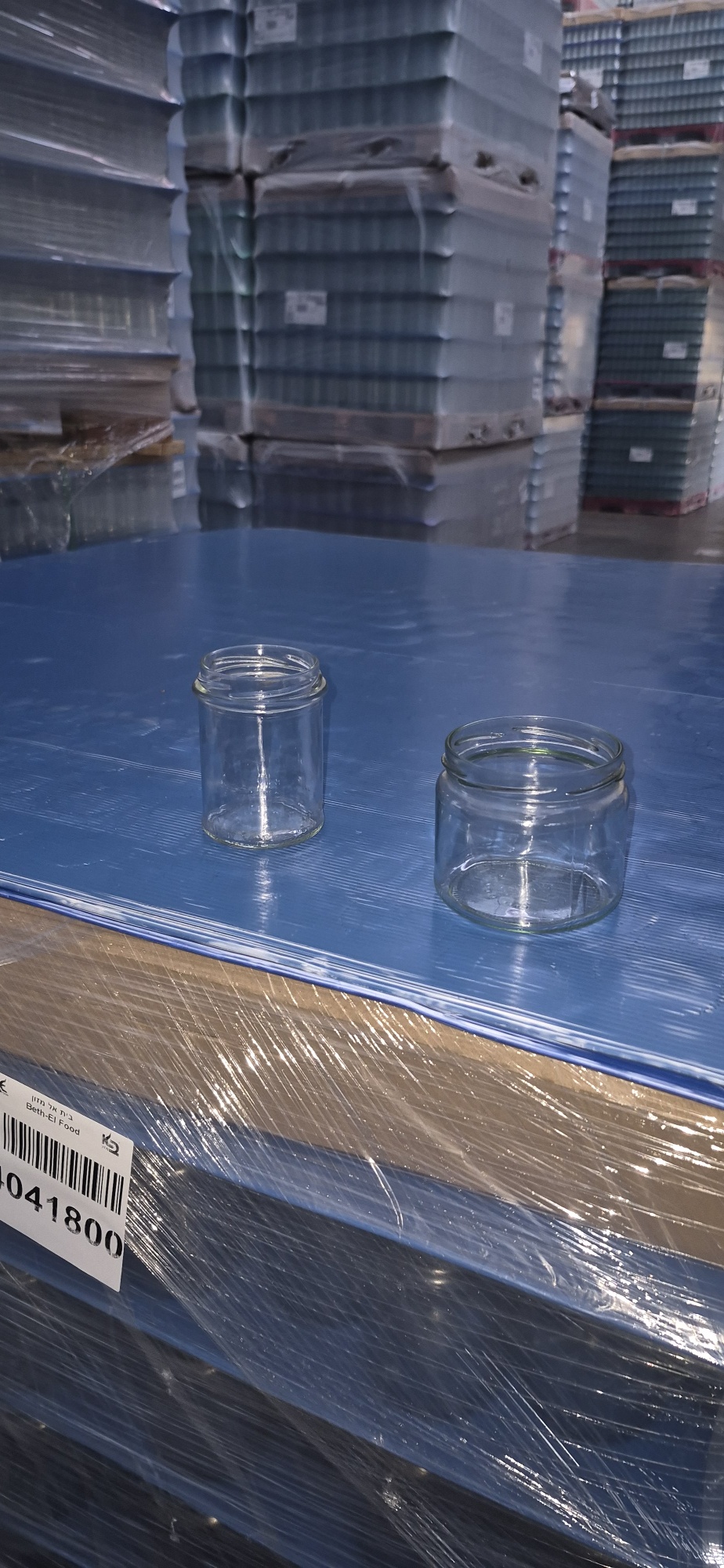 עודפי צנצנות למכירה