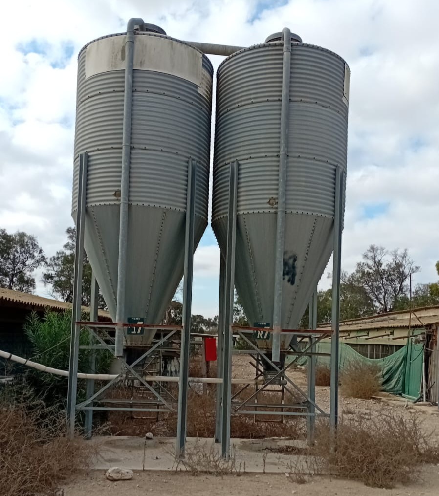 מיכלים ומאווררים