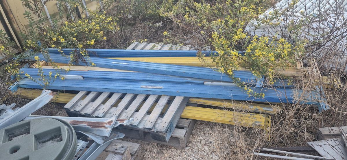 מדפי תעשיה למשטחים למכירה