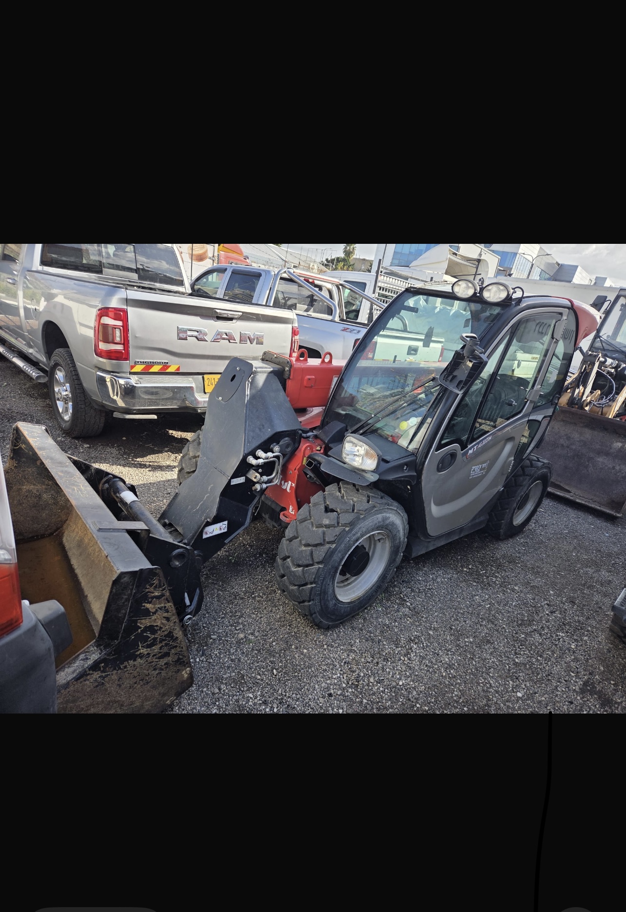 מעמיס טלסקופי מניטו