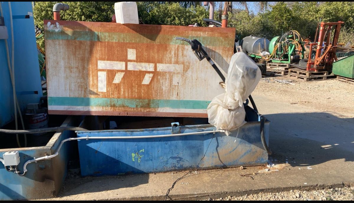 מיכל סולר +משאבה -מעצרה